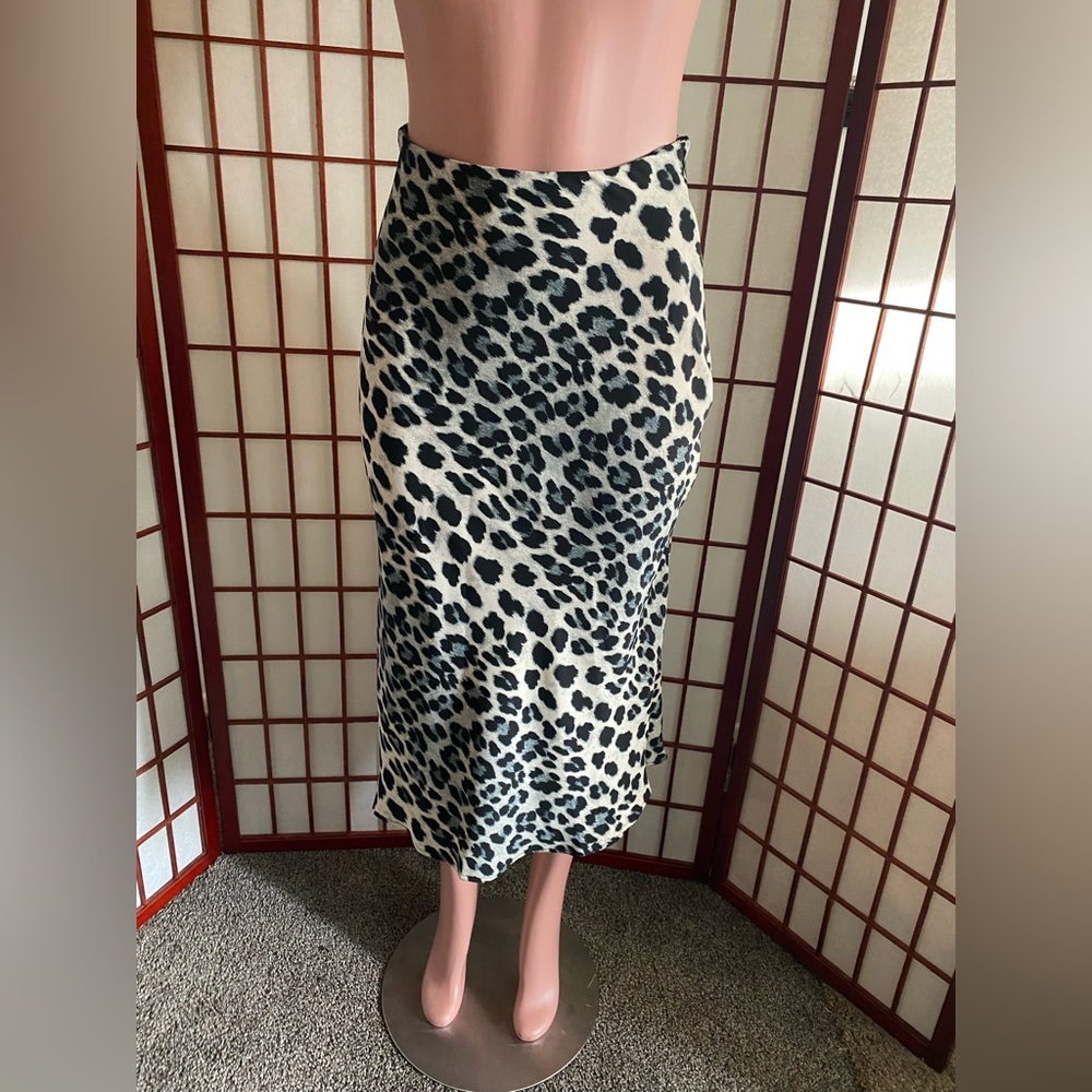 Zara Snow Leopard Animal Print Bias Cut Skirt | Medium